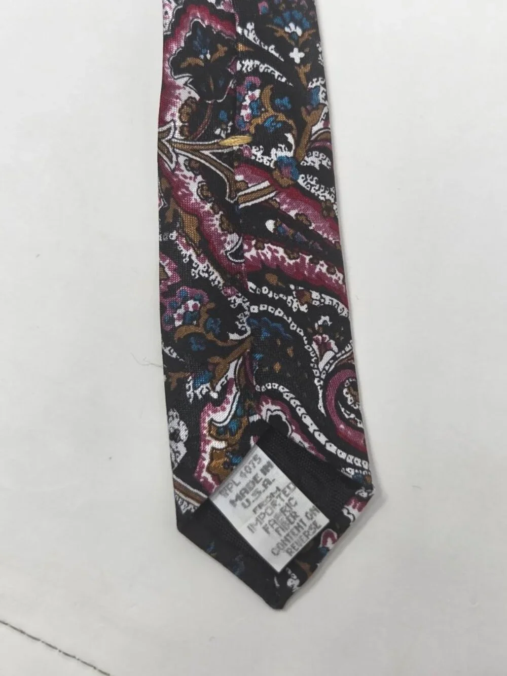 Wembley necktie measuring